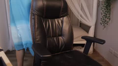 martinaa_rose online show from August 5, 2:04 pm