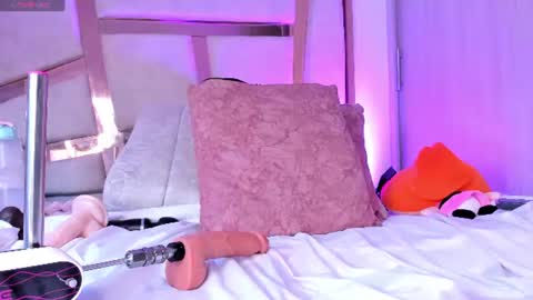 Martina online show from August 14, 4:54 pm