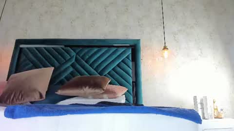 Martina online show from August 12, 7:49 pm