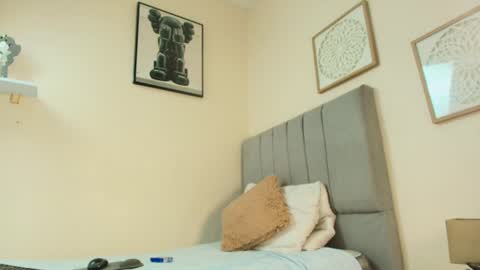 mary_cute9 online show from August 6, 12:04 pm