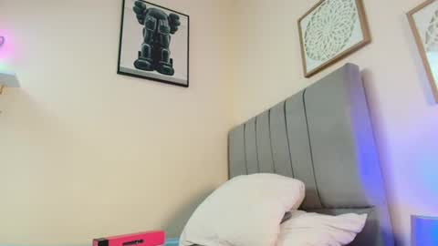 mary_cute9 online show from August 8, 6:41 pm