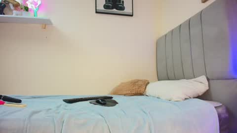 mary_cute9 online show from August 11, 4:53 pm