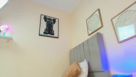 mary_cute9 online show from August 15, 12:53 pm
