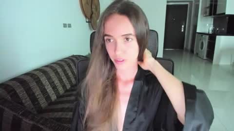 Mary Jane online show from August 16, 5:33 am