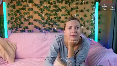 Mary online show from September 5, 9:14 am