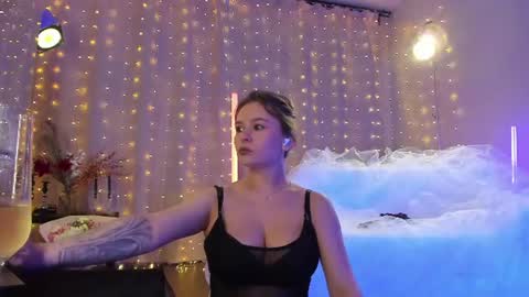 Julia online show from July 12, 7:42 pm
