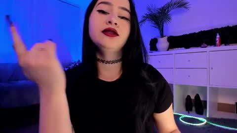 Mary online show from August 13, 7:22 am