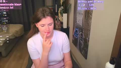 Mary online show from August 11, 6:43 pm