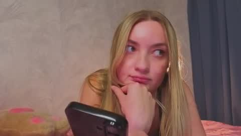 mary_rage online show from August 31, 6:09 pm