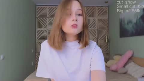 mary_u online show from August 16, 4:38 am