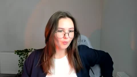 Alice online show from July 29, 6:37 pm