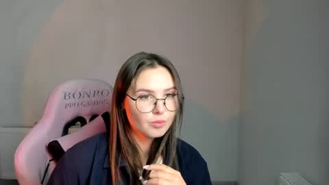 Alice online show from July 29, 11:45 pm
