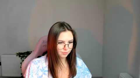 Alice online show from July 31, 2:45 pm