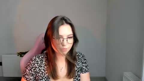 Alice online show from August 3, 12:45 pm