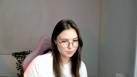 Alice online show from August 4, 10:56 am