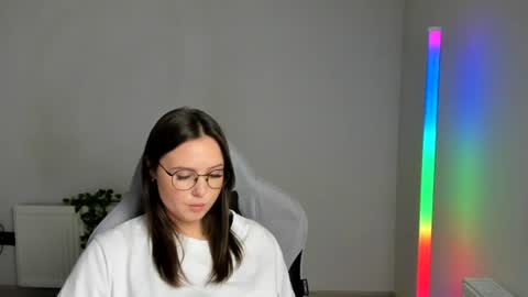 Alice online show from August 10, 1:56 pm