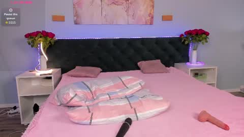 Mary online show from August 10, 1:34 pm