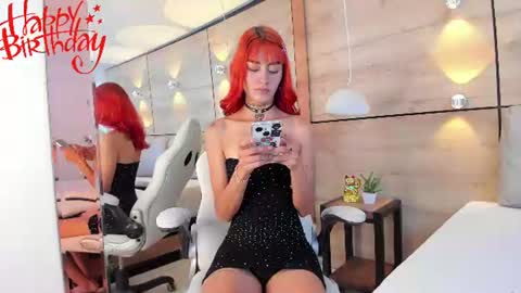 Mary online show from August 14, 8:01 pm