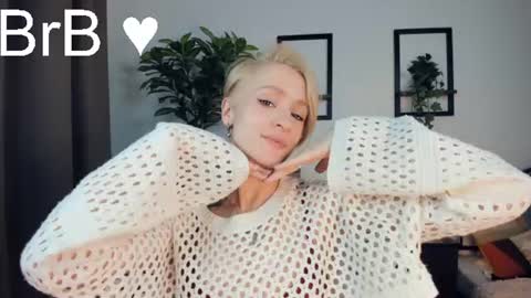 Mara online show from August 14, 12:36 am
