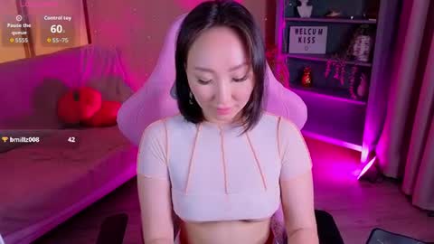 Mary online show from July 23, 5:48 pm