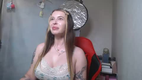 maryh0tlove online show from August 24, 2:24 pm