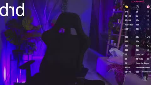 Mary online show from July 15, 8:21 pm