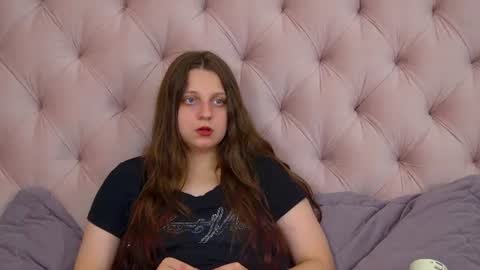 MaryMarmont online show from August 14, 10:08 am