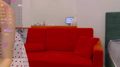 Mary online show from July 28, 7:53 pm