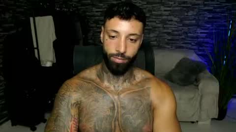 masculineguy69 online show from July 4, 9:28 pm
