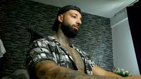 masculineguy69 online show from July 8, 11:14 am