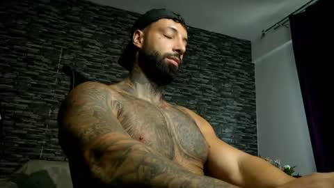 masculineguy69 online show from July 8, 12:31 pm