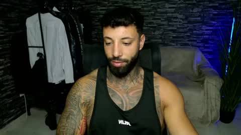 masculineguy69 online show from August 11, 9:50 pm