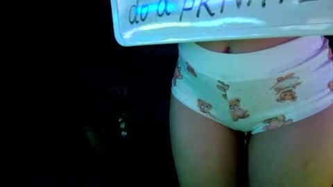 maskddcouple online show from May 10, 1:30 am
