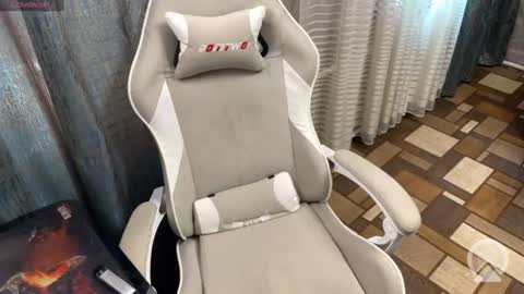 masonsilver_ online show from July 30, 9:05 am