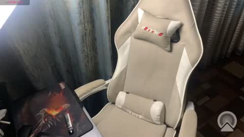 masonsilver_ online show from August 13, 1:58 pm