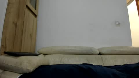 domi online show from August 14, 12:53 pm