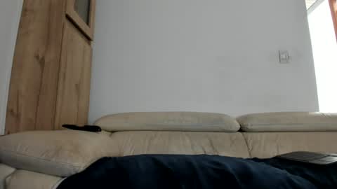 domi online show from August 15, 3:38 pm