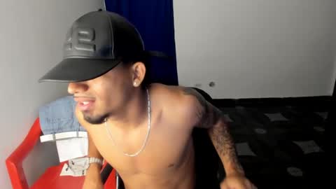 master_boy28 online show from July 30, 5:15 am