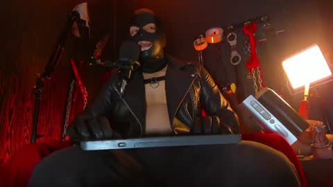 Master connor online show from August 5, 10:52 pm