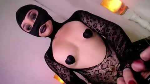 master_mistress_of_all online show from March 15, 6:07 am
