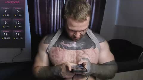 Huge Alex  online show from August 1, 1:50 pm