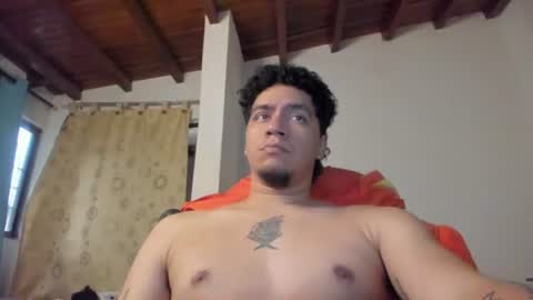 Juan Independent Model online show from July 12, 9:10 pm