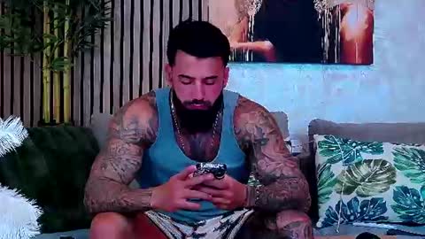 masterkingofmuscle online show from June 24, 3:52 am