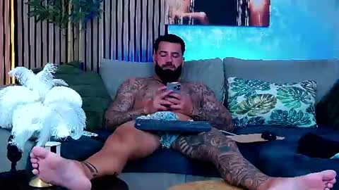 masterkingofmuscle online show from August 4, 11:07 am