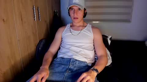 mastrangelo_x online show from July 22, 7:11 am