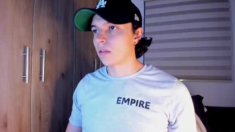 mastrangelo_x online show from July 24, 3:20 am