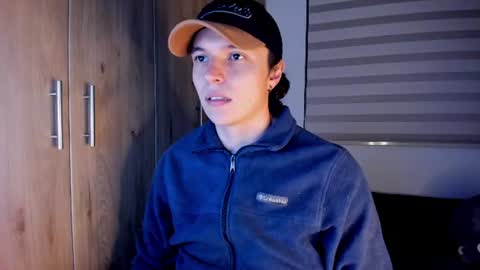 mastrangelo_x online show from July 28, 3:34 am