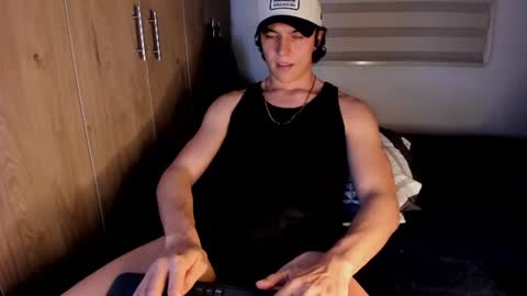 mastrangelo_x online show from July 31, 5:47 am