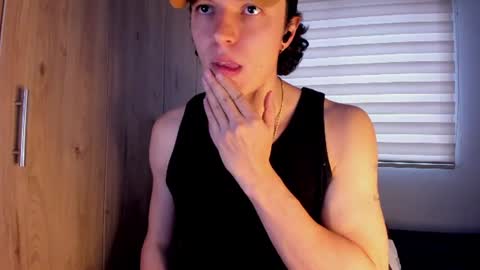 mastrangelo_x online show from August 4, 10:40 pm