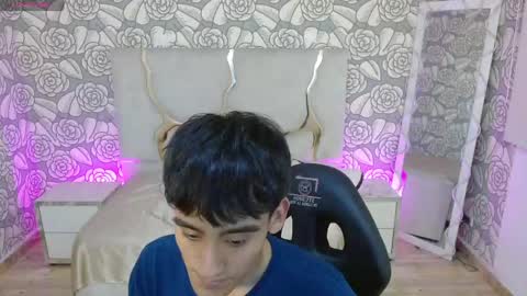 mateo_tay online show from April 11, 11:16 pm